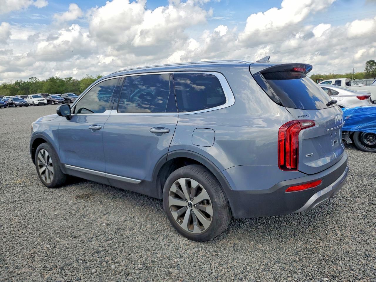 2022 Kia Telluride S - Фото 2