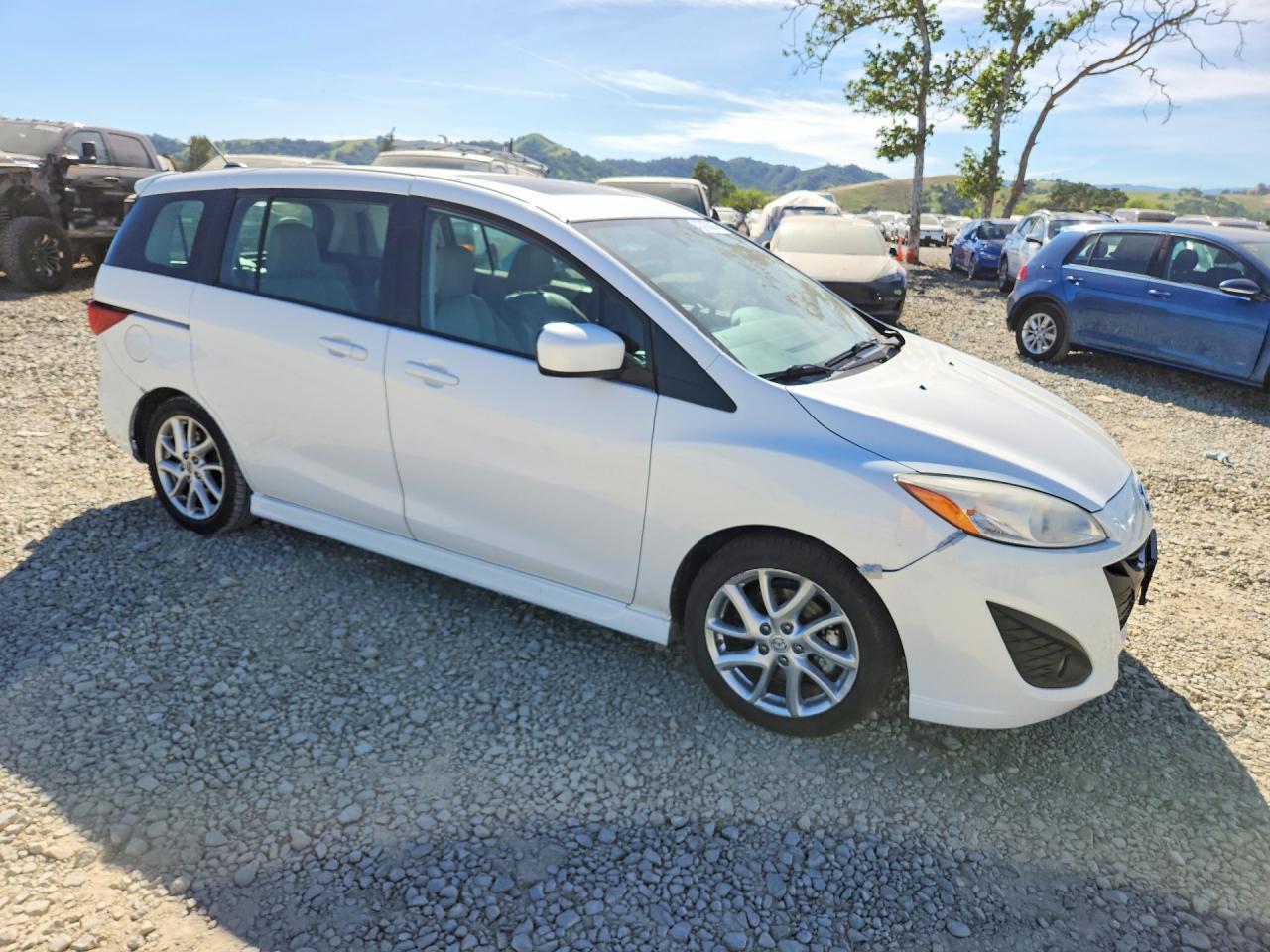 2012 Mazda 5 - Image 4