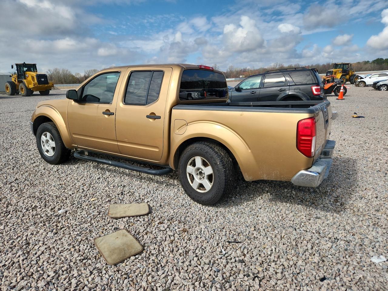 2005 Nissan Frontier Se - Фото 2