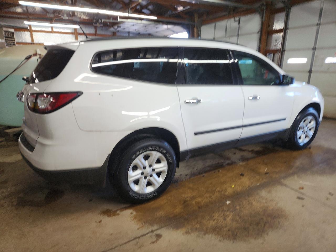 2017 Chevrolet Traverse Ls - Image 3