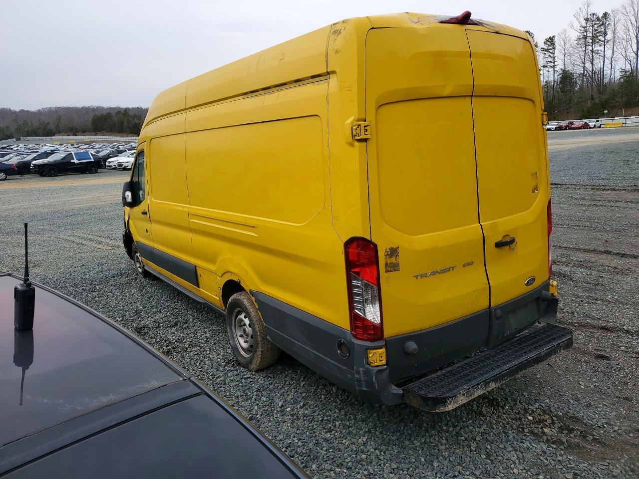 2016 Ford Transit 250 Delivery Van - Фото 2