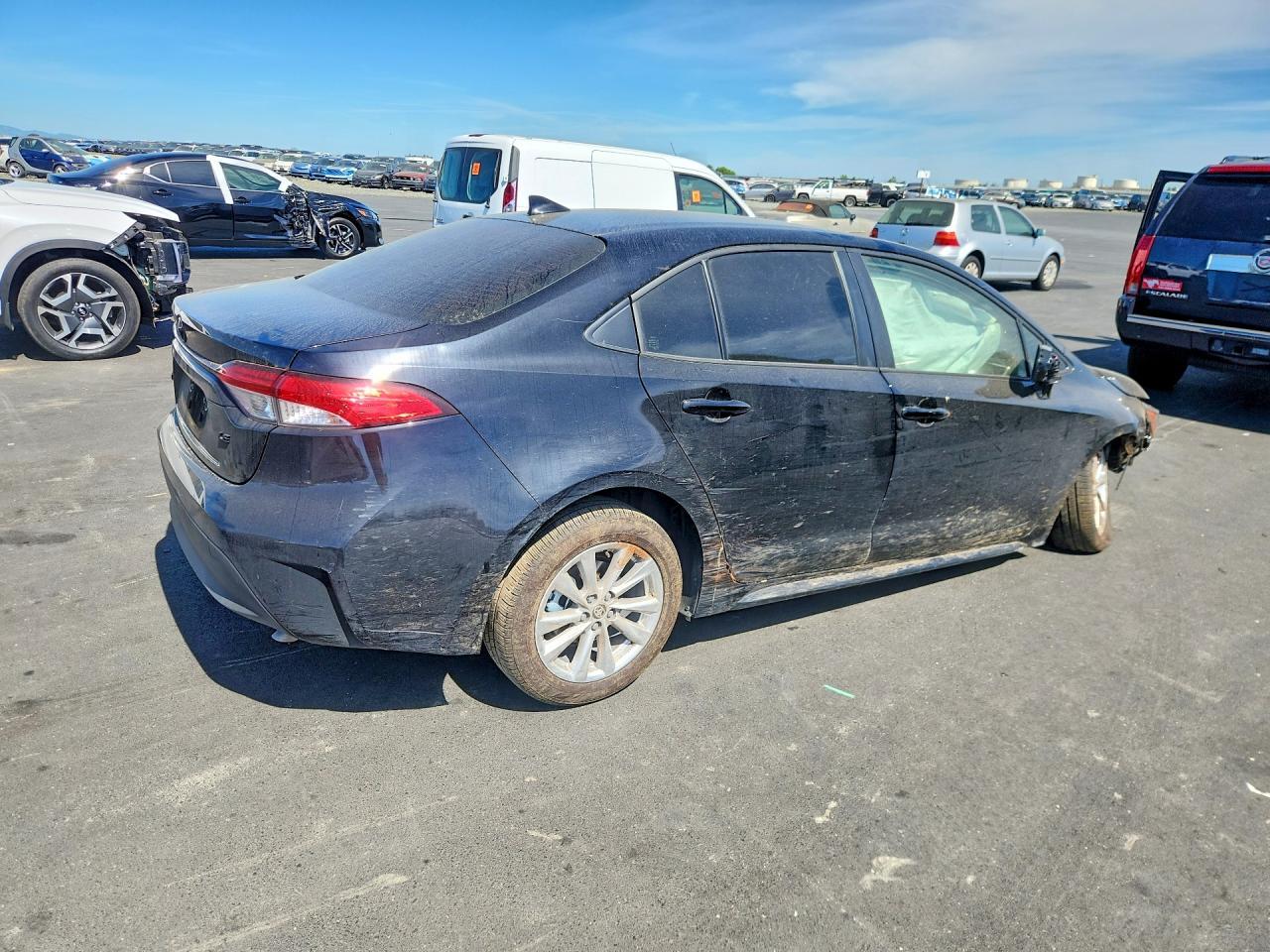 2026 Toyota Corolla Le - Фото 3