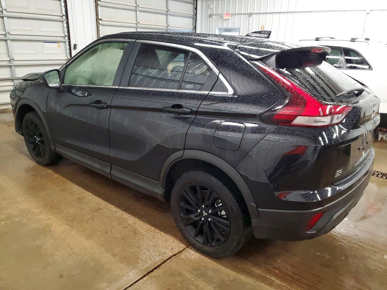 2025 Mitsubishi Eclipse Cross Le - Фото 2