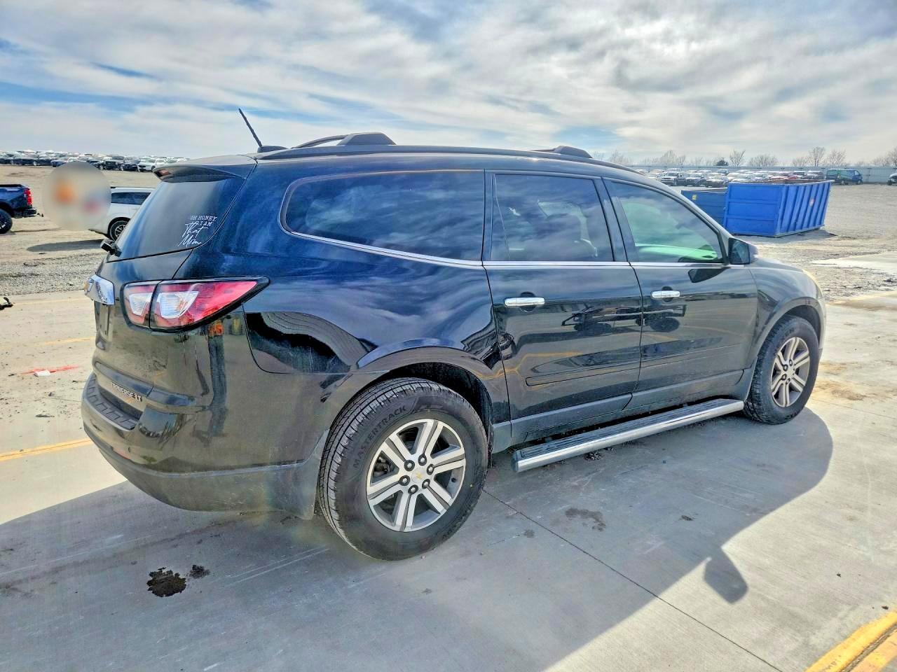 2016 Chevrolet Traverse Lt - Image 3