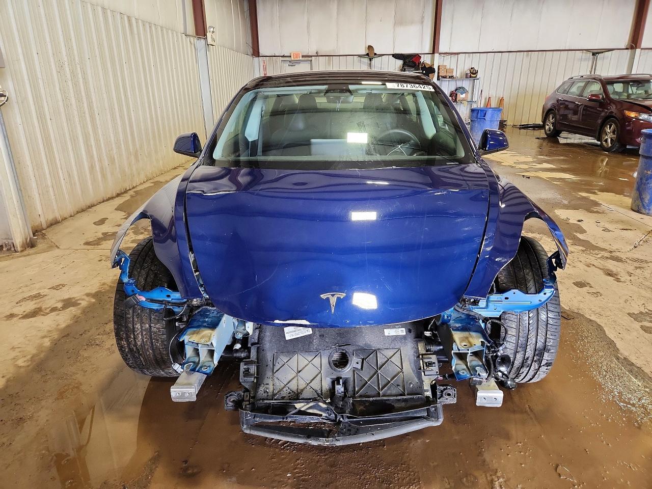 2022 Tesla Model 3 - Фото 5