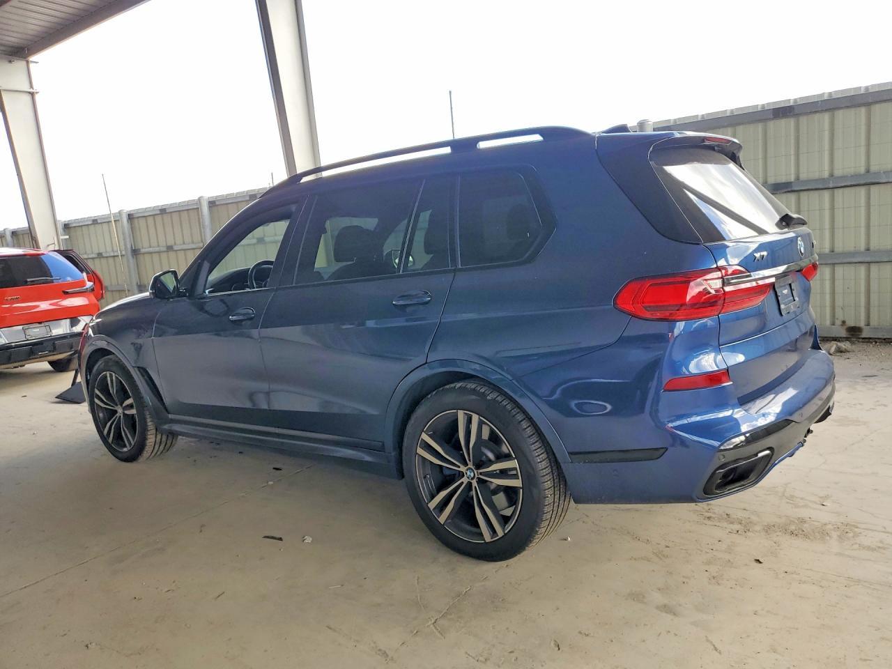 2022 BMW X7 M50I - Фото 2