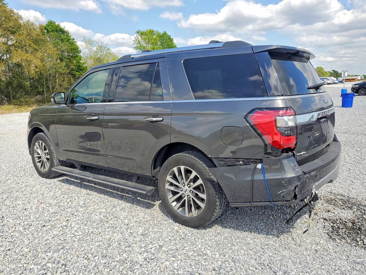 2018 Ford Expedition Limited - Image 2