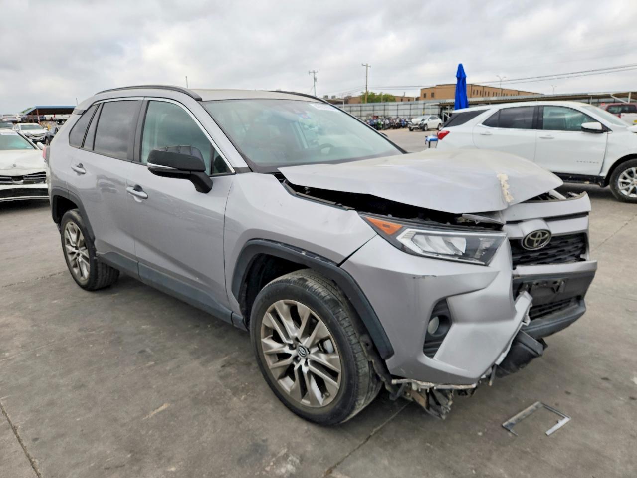 2019 Toyota Rav4 Xle Premium - Фото 4