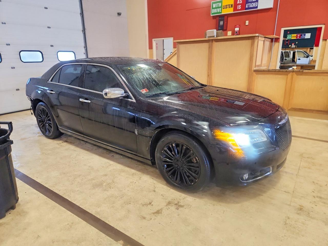 2012 Chrysler 300 Limited - Фото 4
