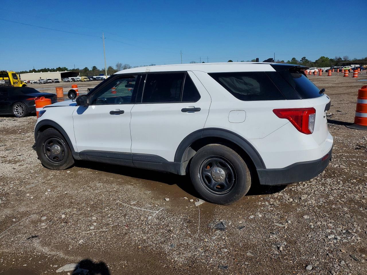 2023 Ford Explorer Police Interceptor - Фото 2