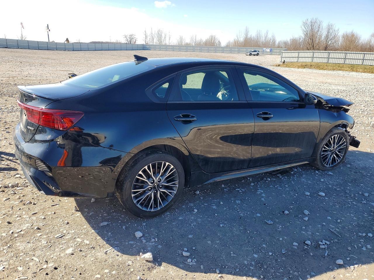 2024 Kia Forte Gt-Line - Фото 3