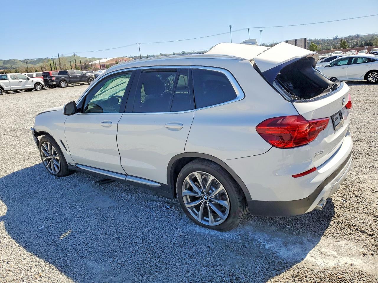 2019 BMW X3 xDrive30I - Фото 2