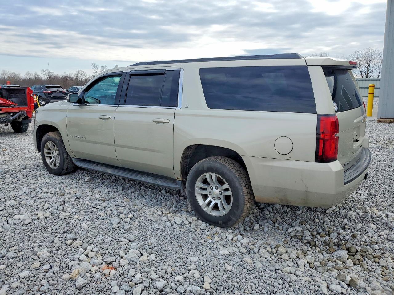 2016 Chevrolet Suburban K1500 Lt - Фото 2