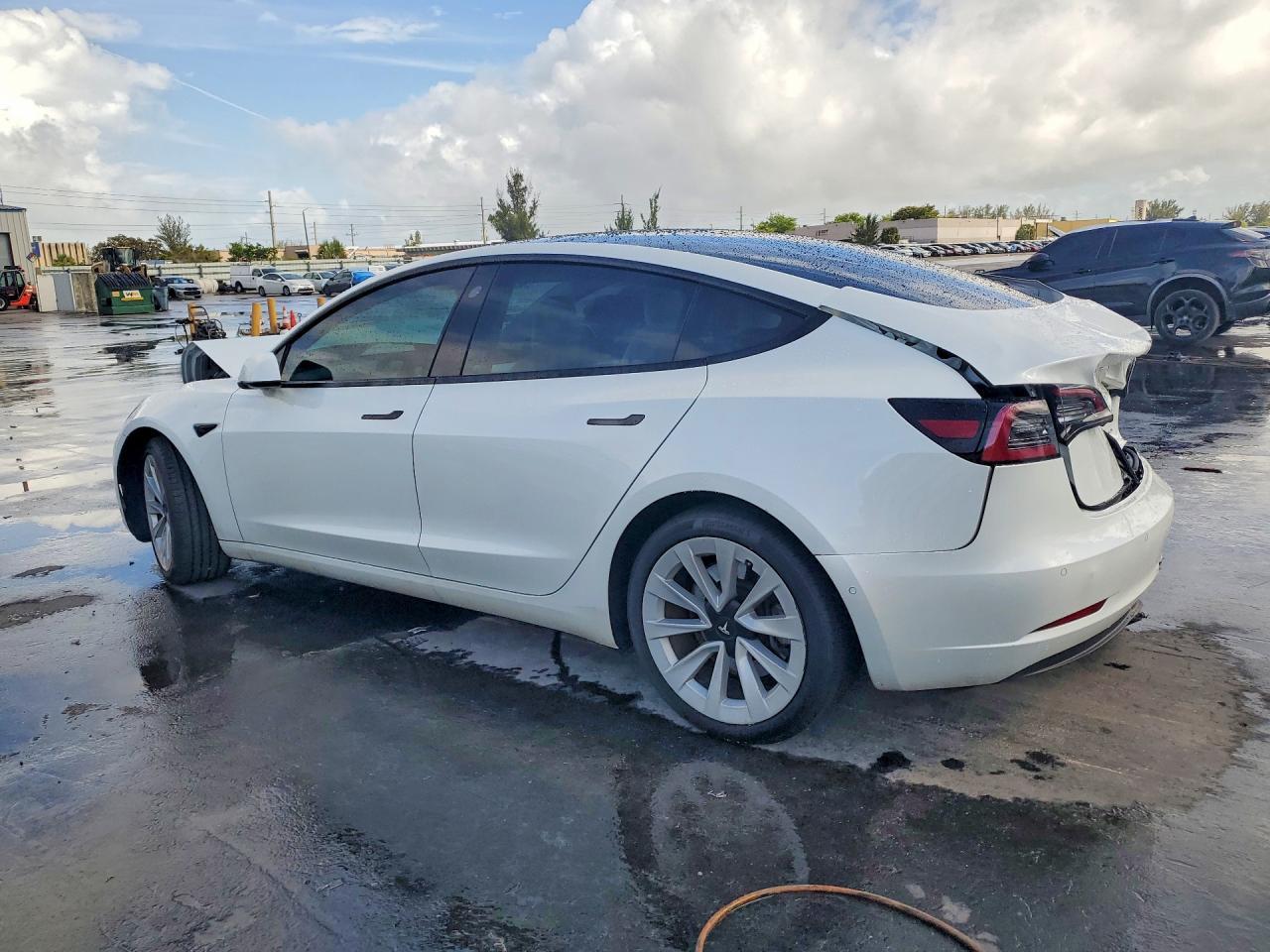 2021 Tesla Model 3 - Фото 2