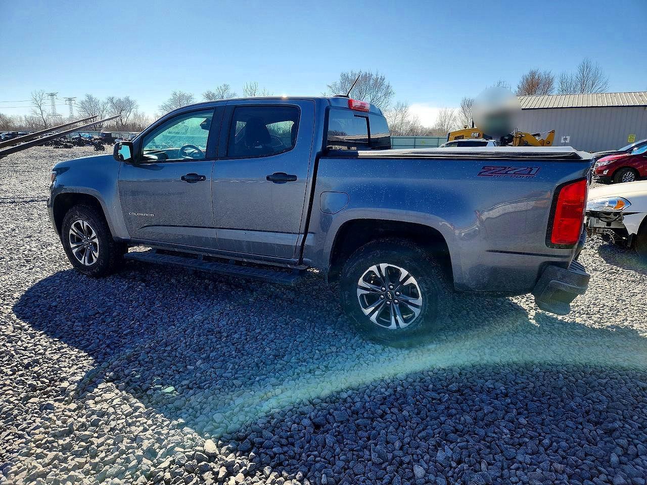 2021 Chevrolet Colorado Z71 - Фото 2