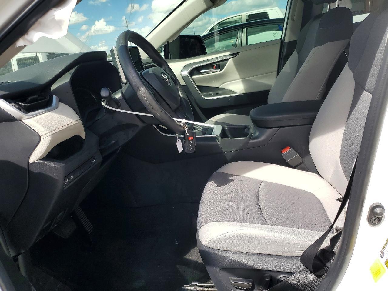 2024 Toyota Rav4 Xle - Фото 7