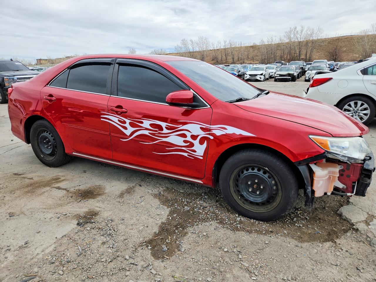 2014 Toyota Camry Le - Фото 4