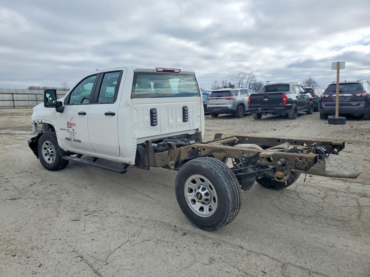 2024 Chevrolet Silverado K3500 - Image 2