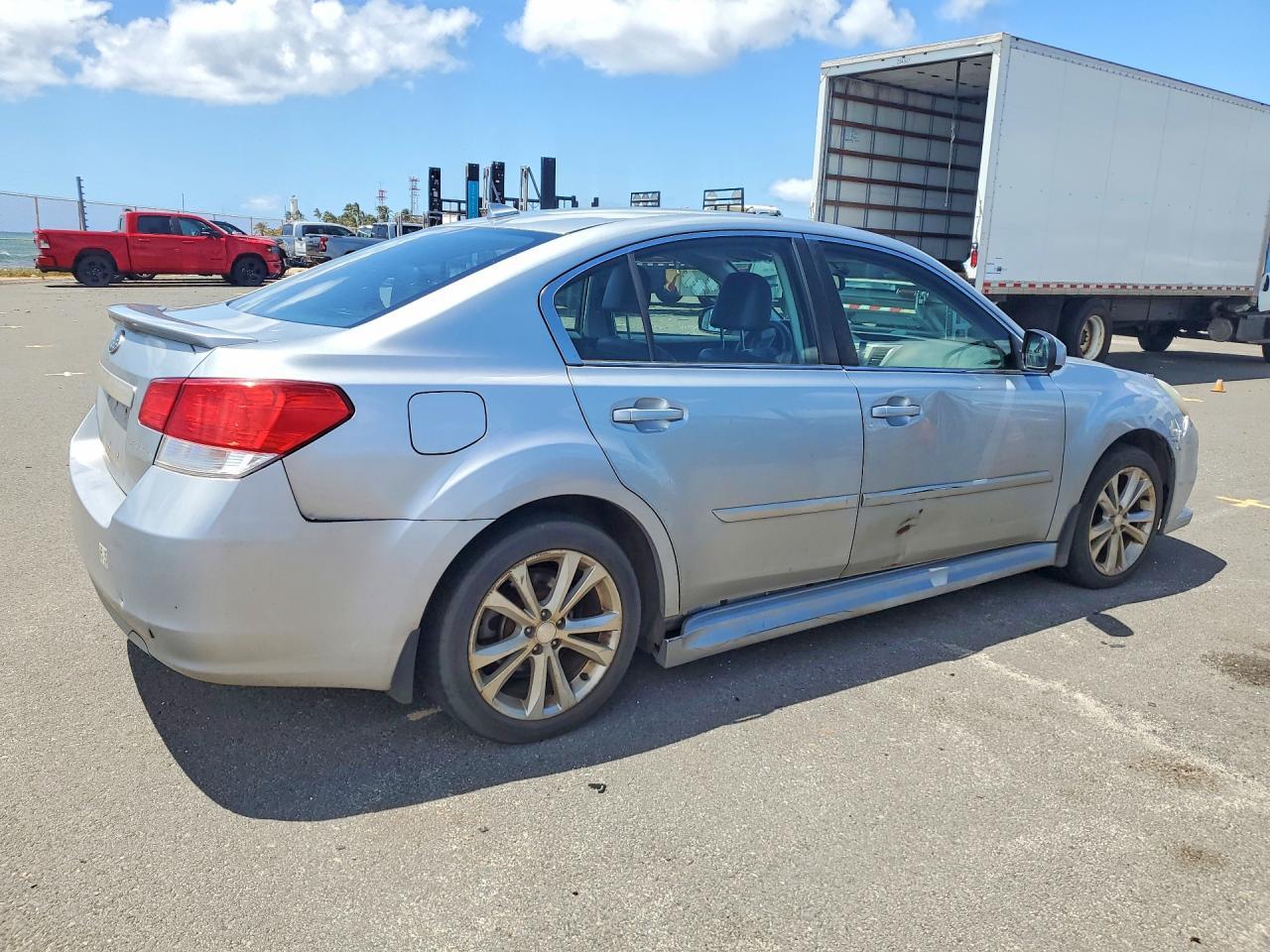 2013 Subaru Legacy 2.5I Limited - Фото 3