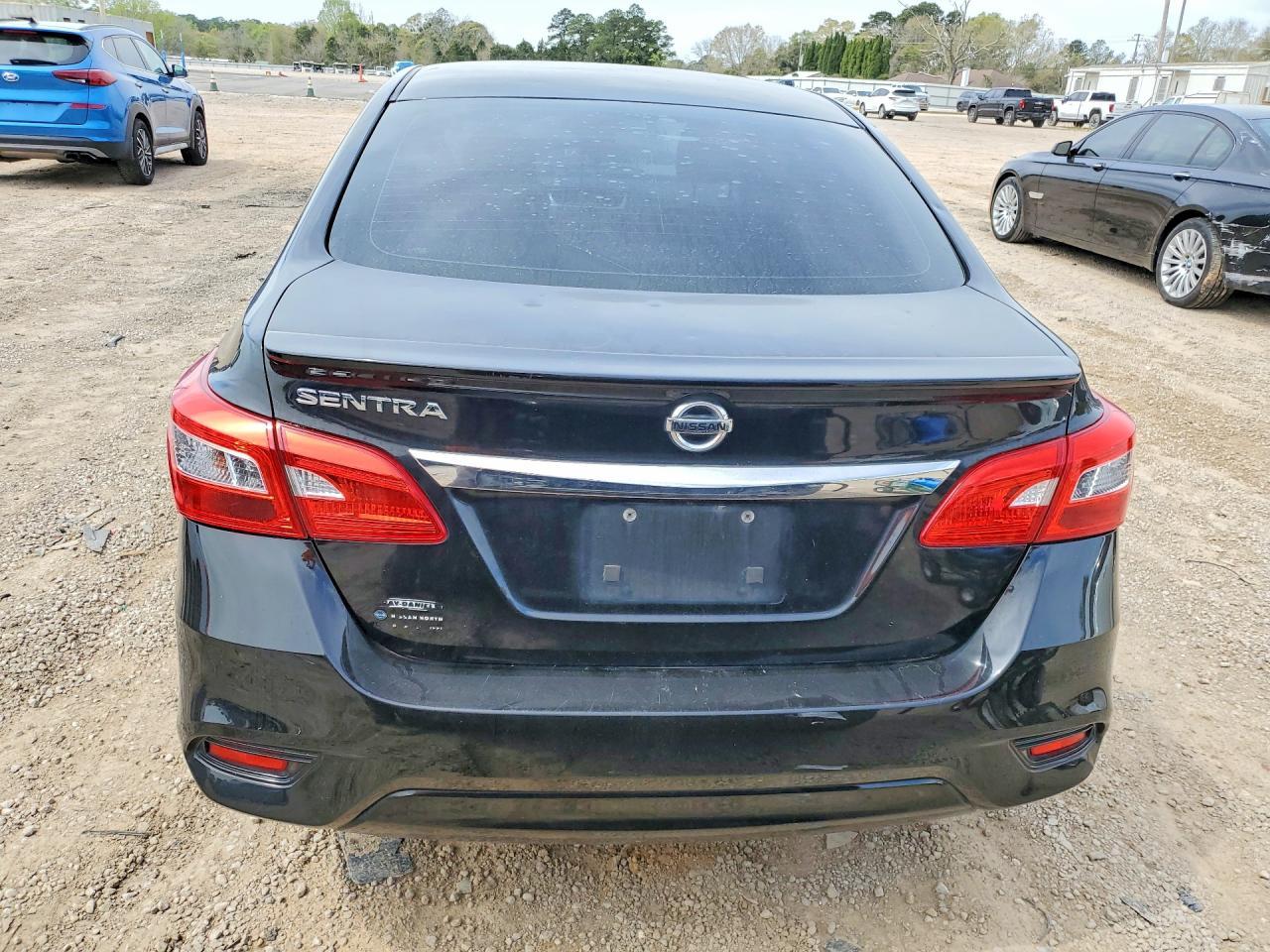 2018 Nissan Sentra S - Фото 6