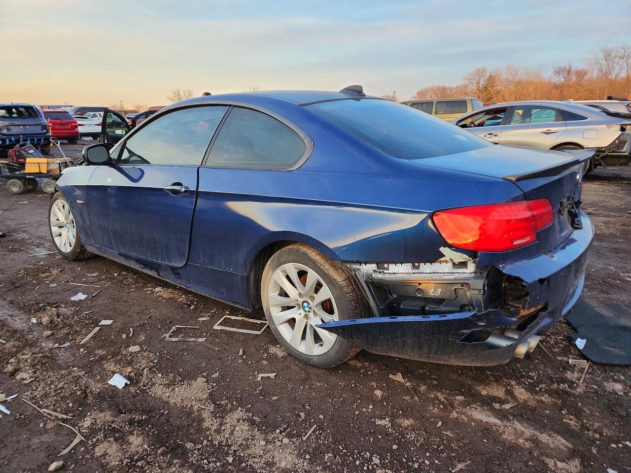 2013 BMW 328 Xi Sulev - Image 2