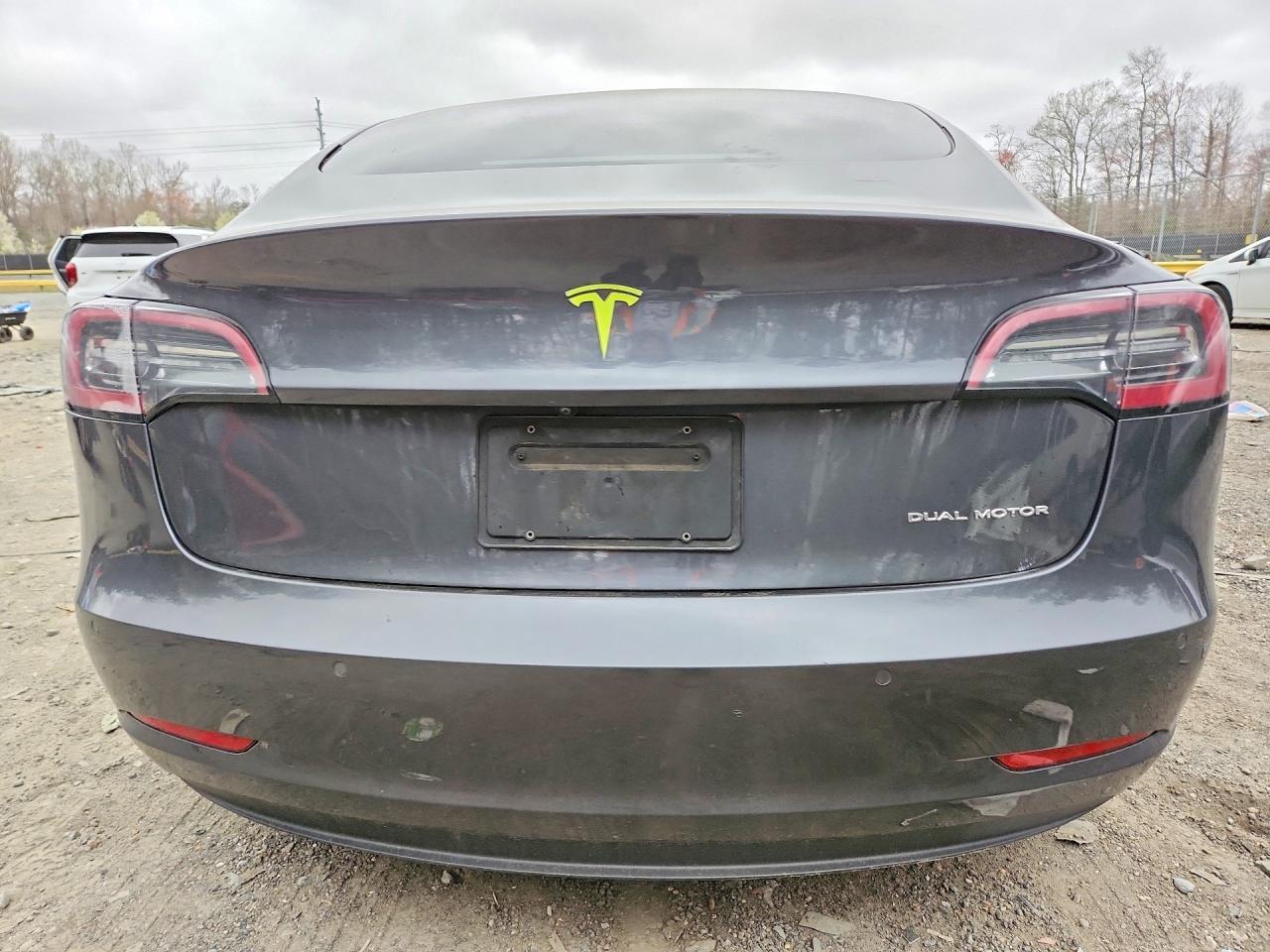 2022 Tesla Model 3 - Image 6