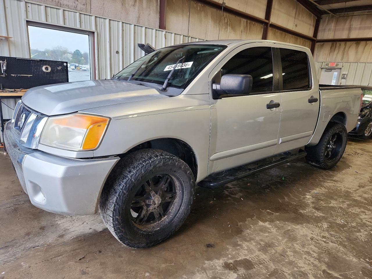 2010 Nissan Titan Se
