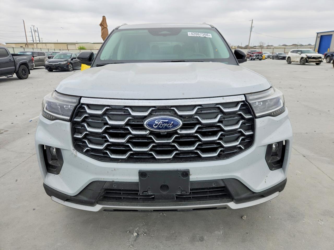 2025 Ford Explorer Platinum - Фото 5