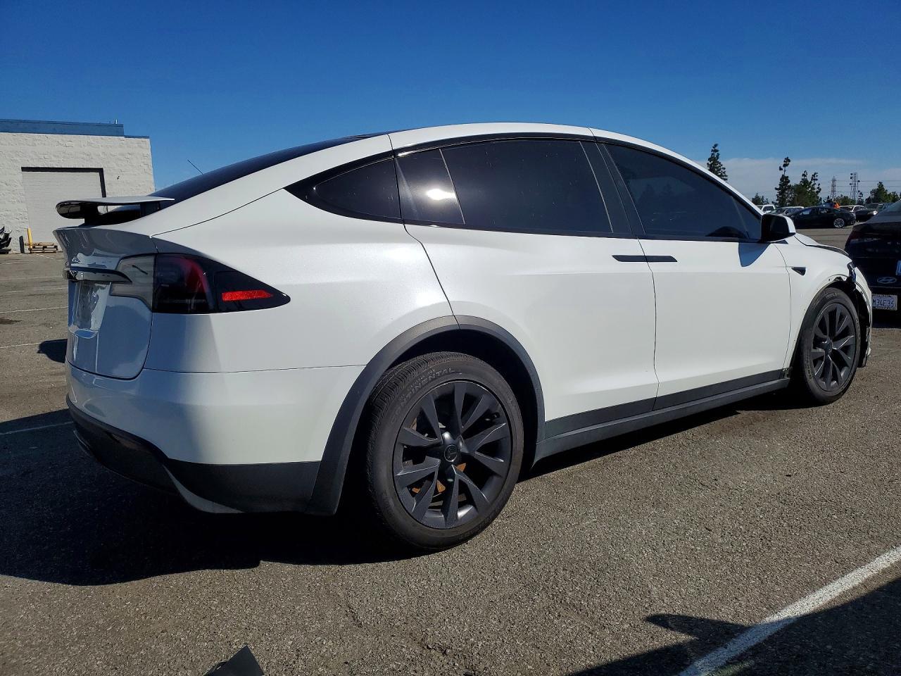 2024 Tesla Model X - Фото 3