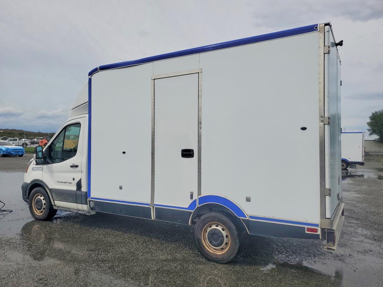2021 Ford Transit Delivery Truck - Фото 2