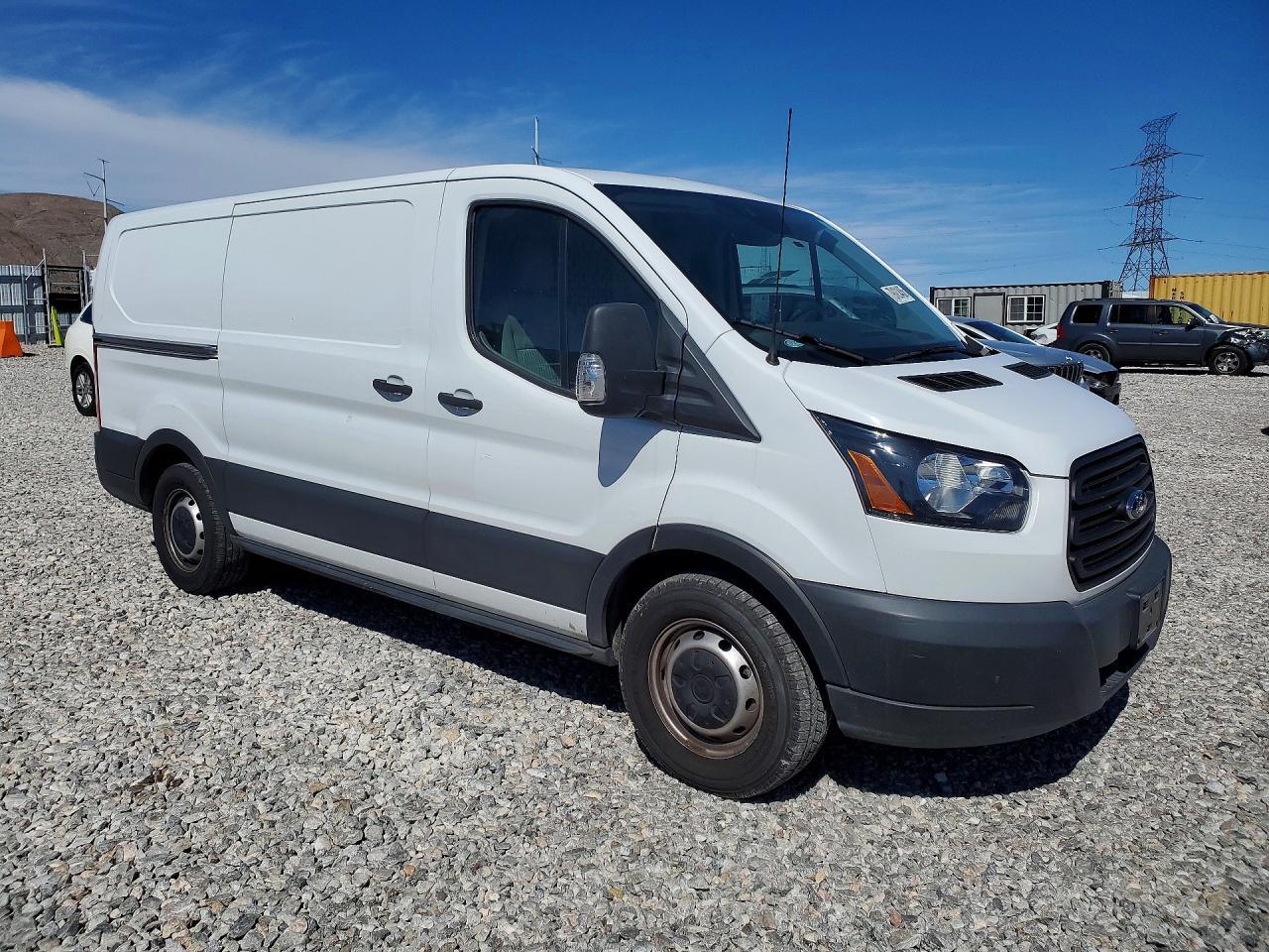 2019 Ford Transit 150 Utility / Service Van - Фото 4