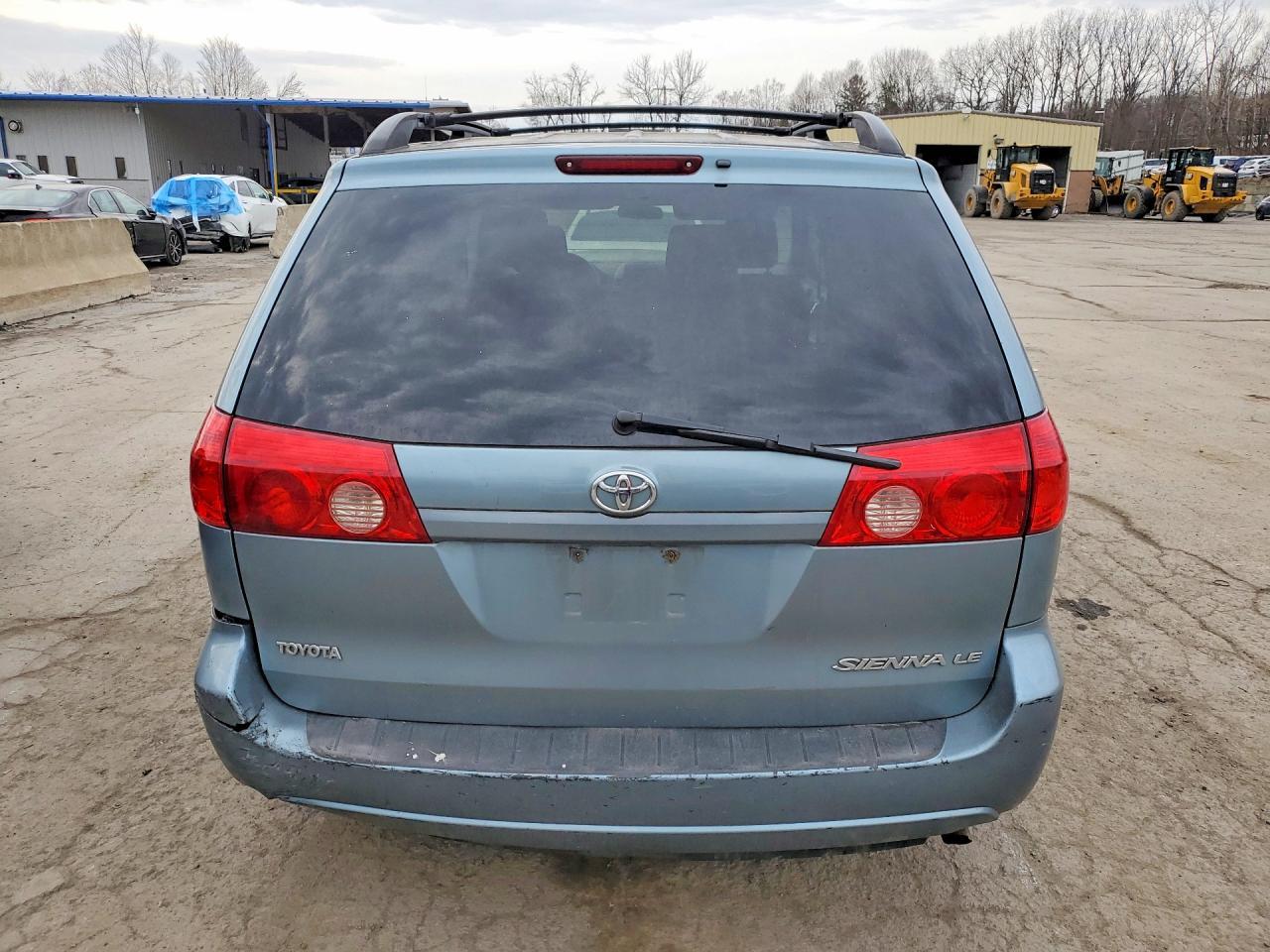 2007 Toyota Sienna - Image 6