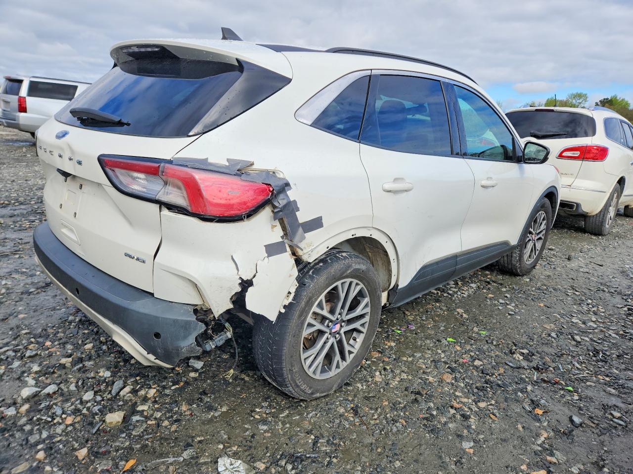 2021 Ford Escape Sel - Фото 3