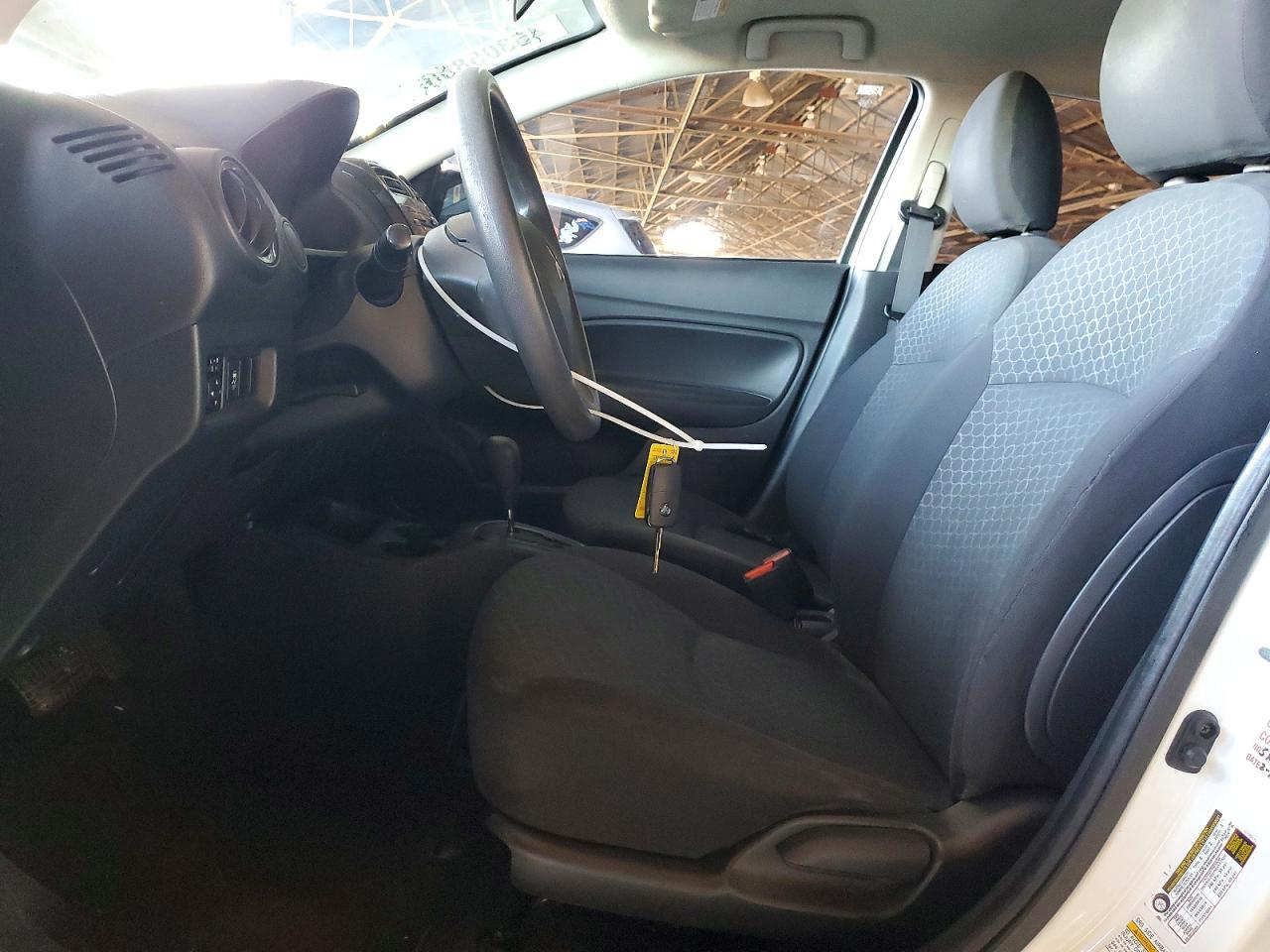 2015 Mitsubishi Mirage De - Фото 7