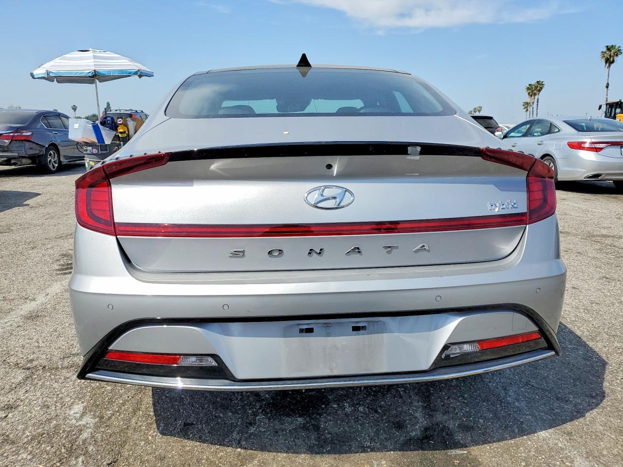 2023 Hyundai Sonata Hybrid Limited - Image 6