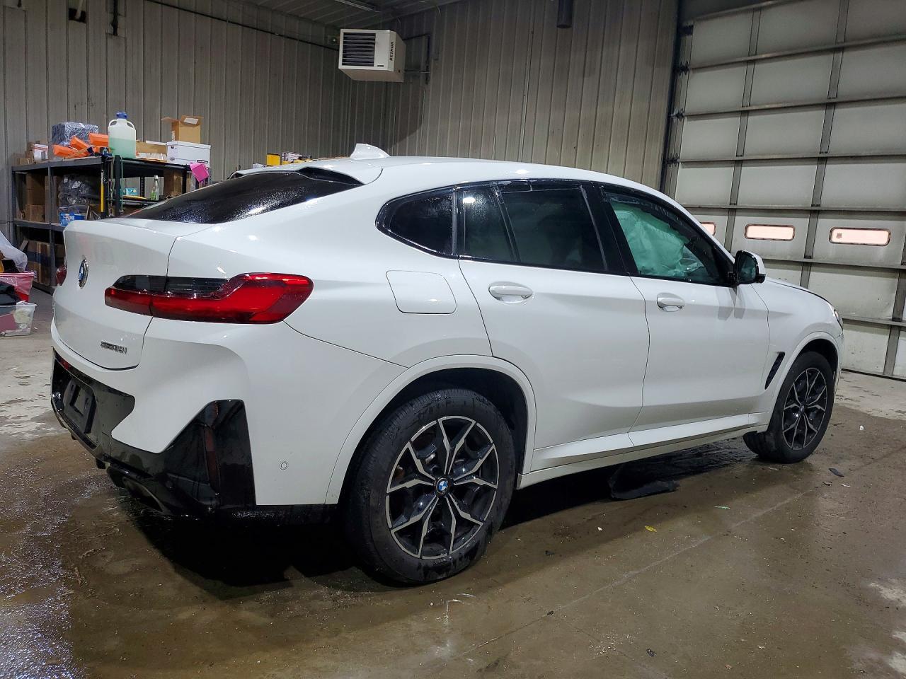 2024 BMW X4 xDrive30I - Image 3