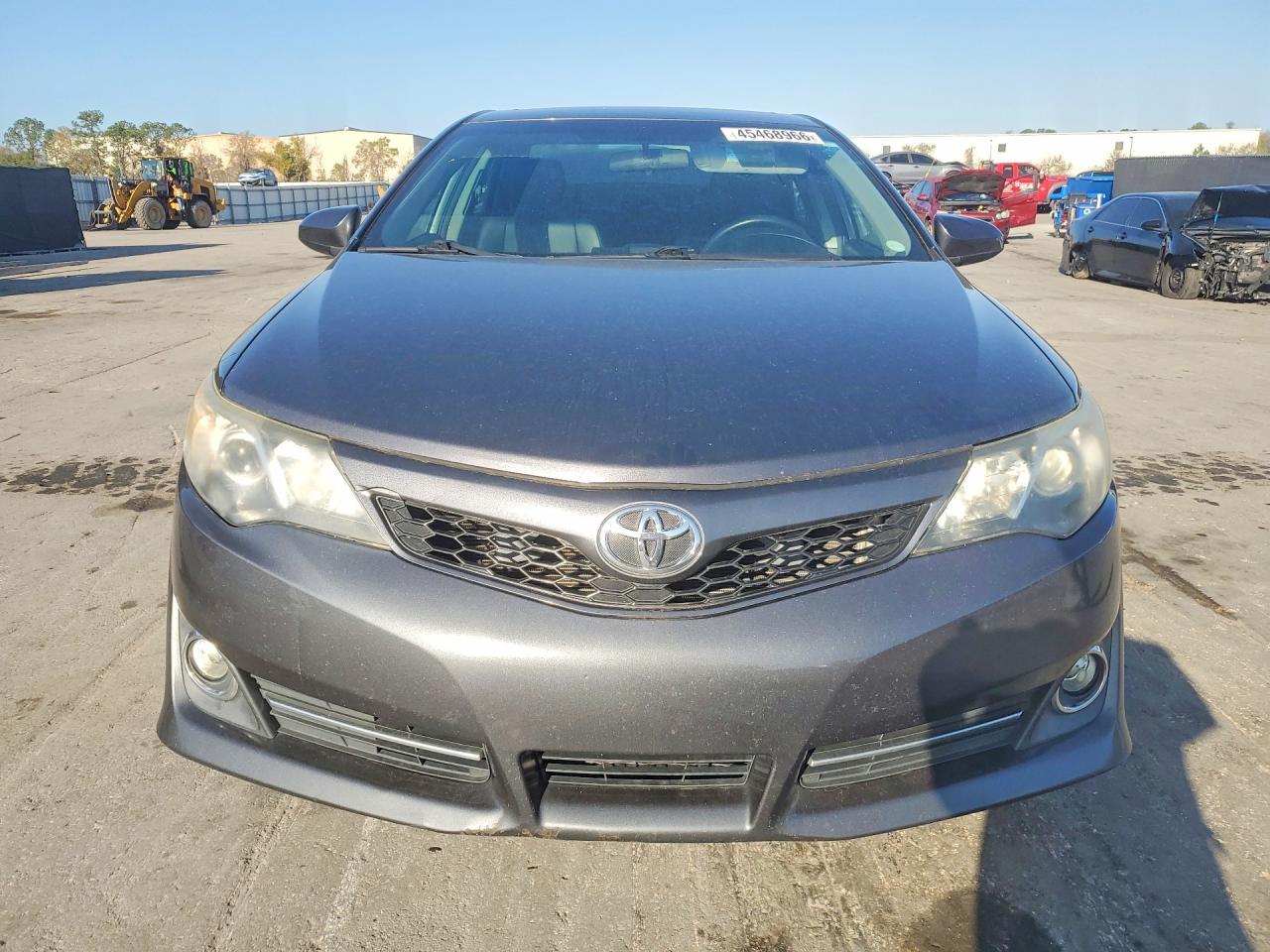 2014 Toyota Camry Se - Image 5