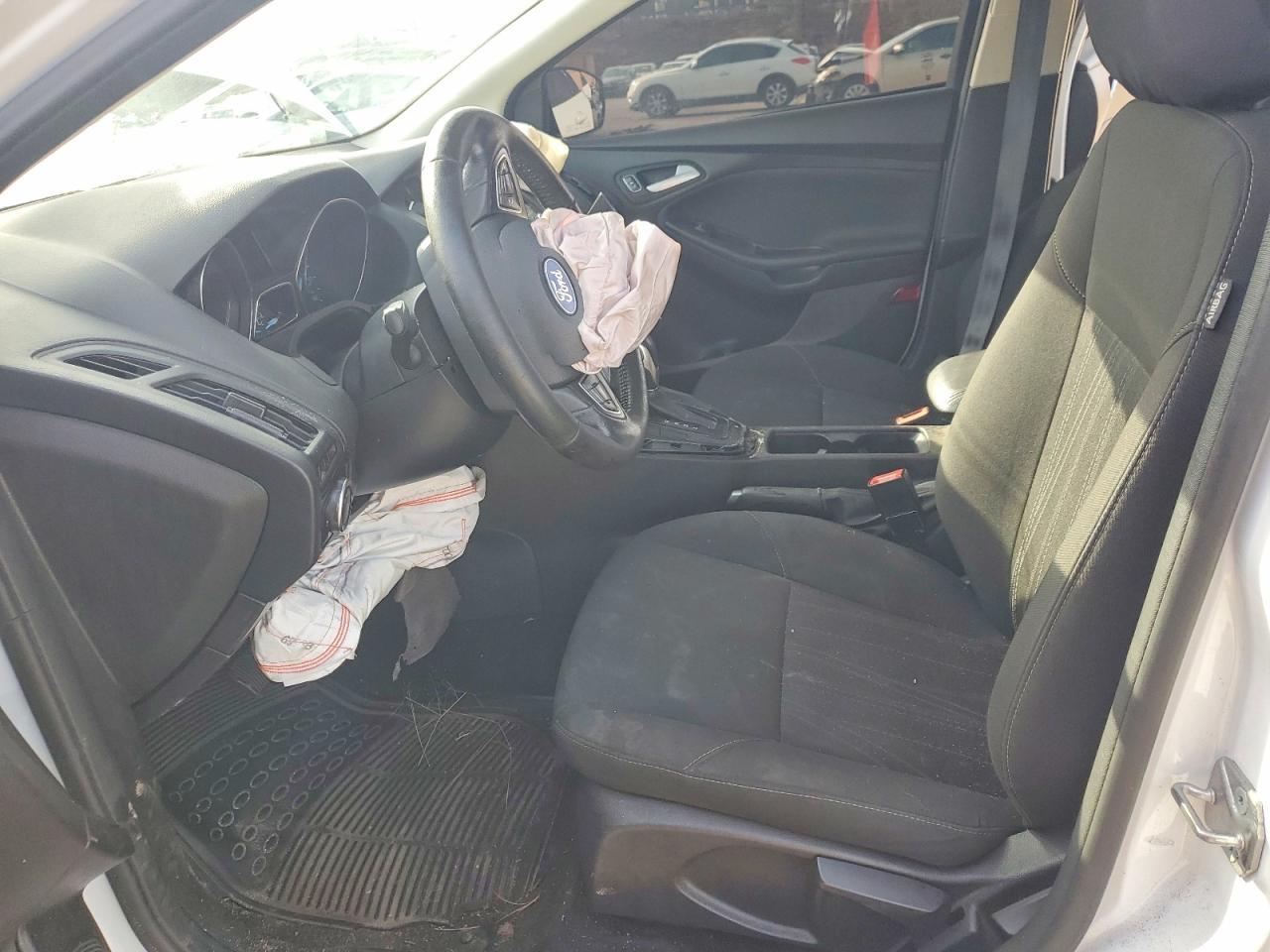 2017 Ford Focus Se - Image 7