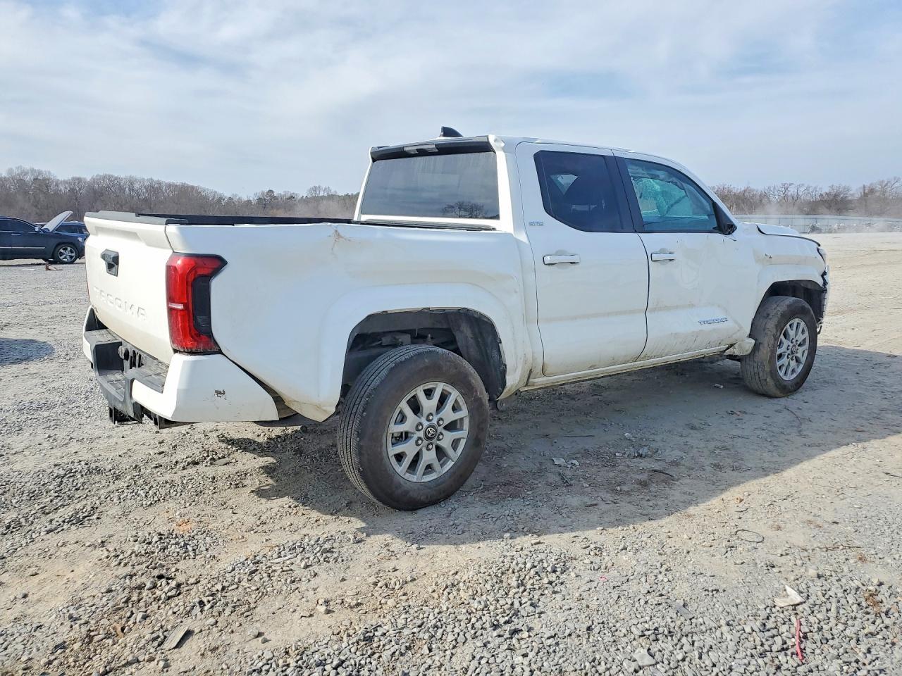 2025 Toyota Tacoma Sr5 - Image 3