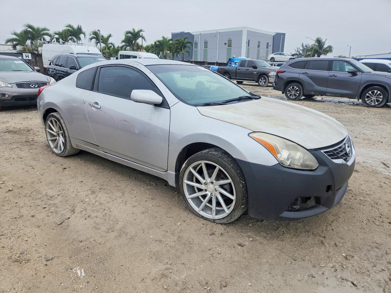 2010 Nissan Altima 2.5 S - Image 4