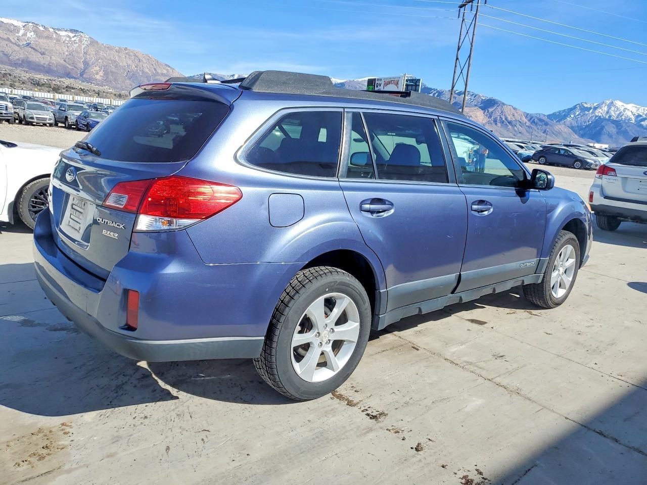 2014 Subaru Outback 2.5I Premium - Фото 3