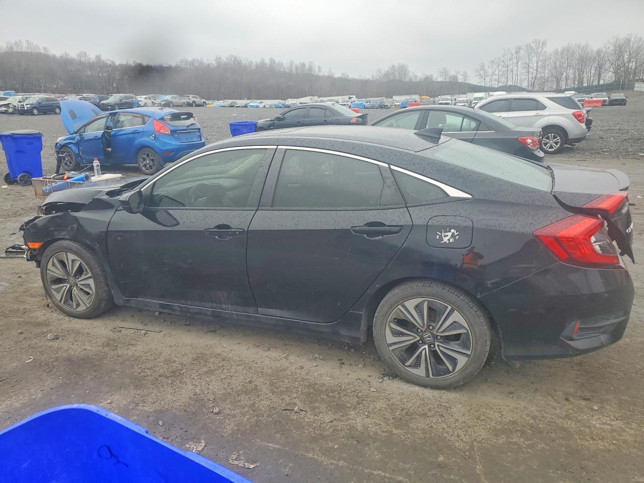 2017 Honda Civic Ex - Image 2