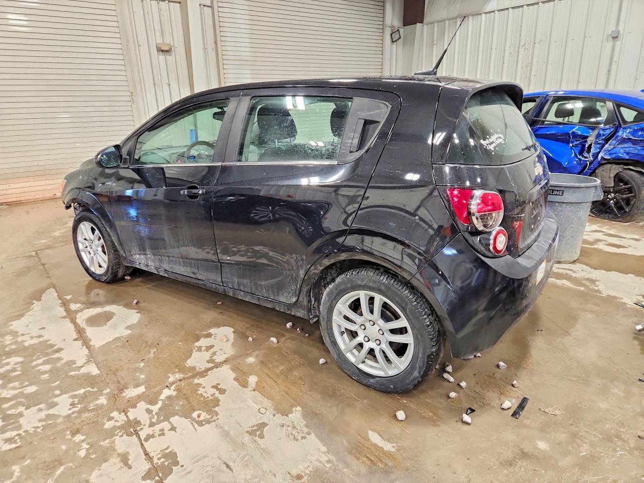 2014 Chevrolet Sonic Lt - Фото 2