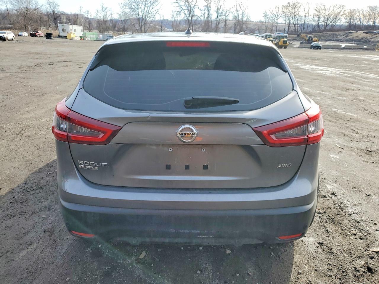 2021 Nissan Rogue Sport S - Image 6