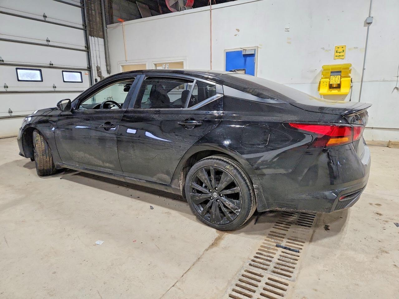 2022 Nissan Altima 2.5 Sr - Фото 2