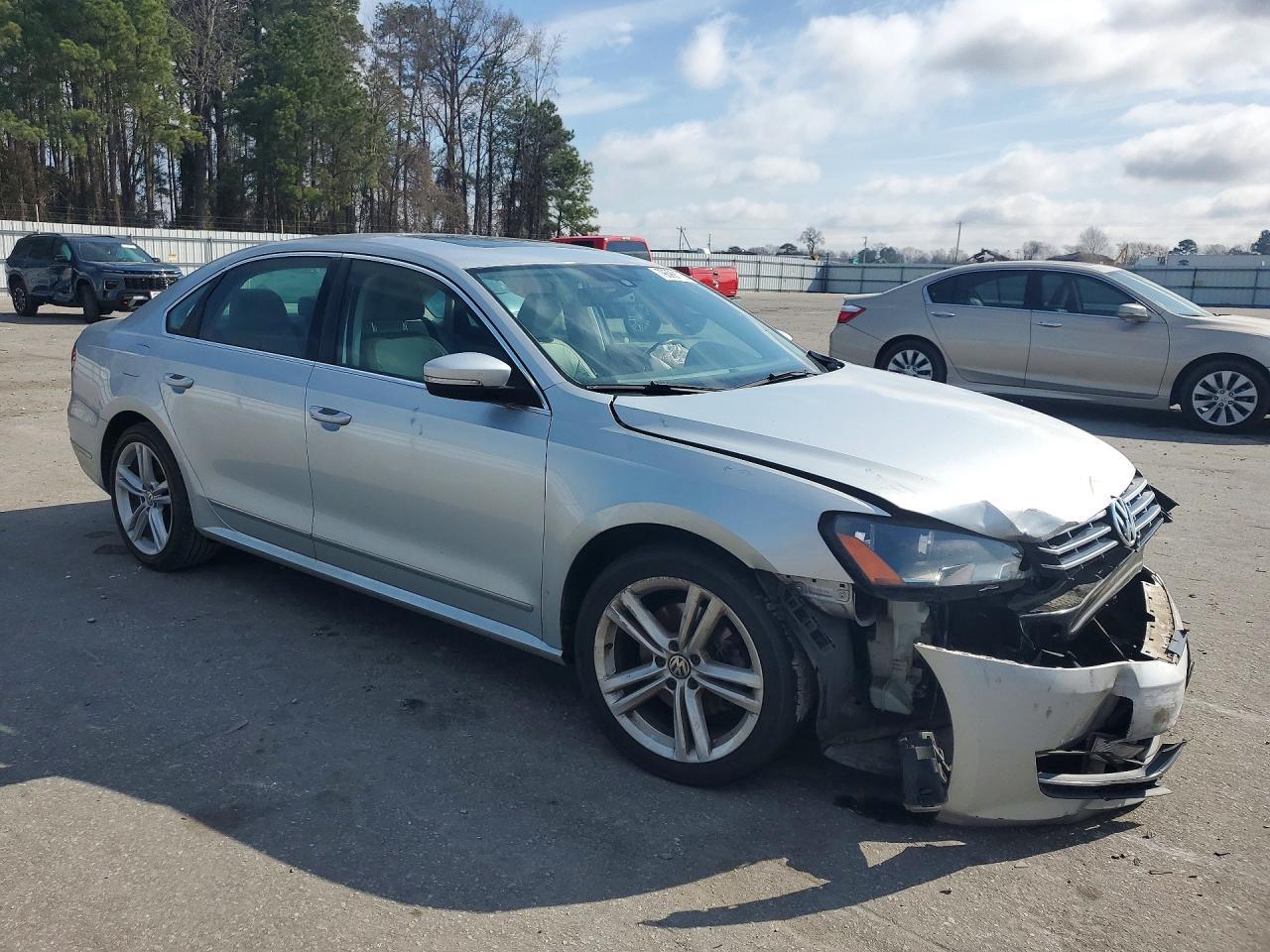 2014 Volkswagen Passat - Фото 4