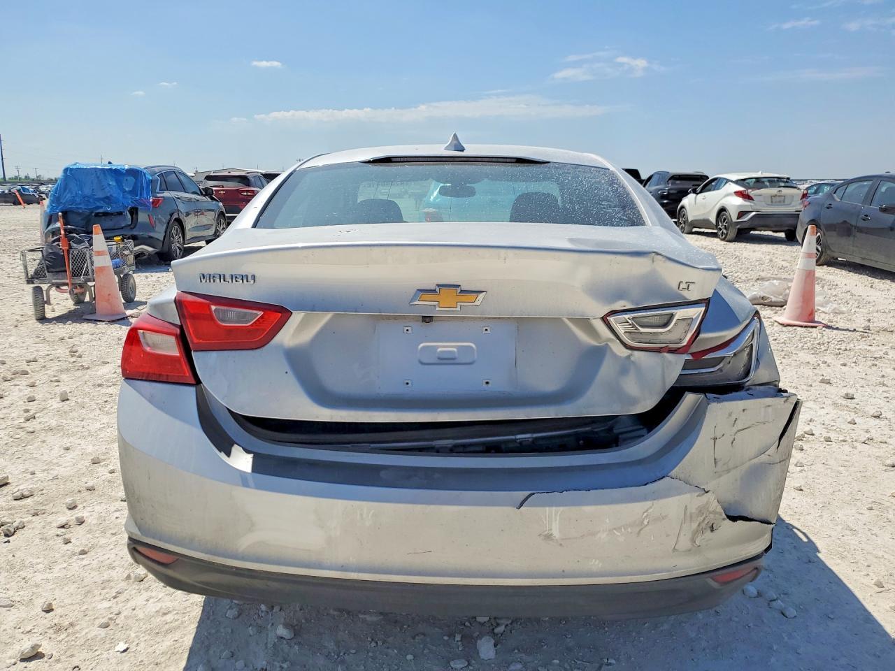 2017 Chevrolet Malibu Lt - Фото 6