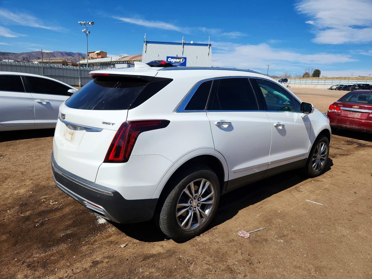 2022 Cadillac Xt5 Premium Luxury - Image 3
