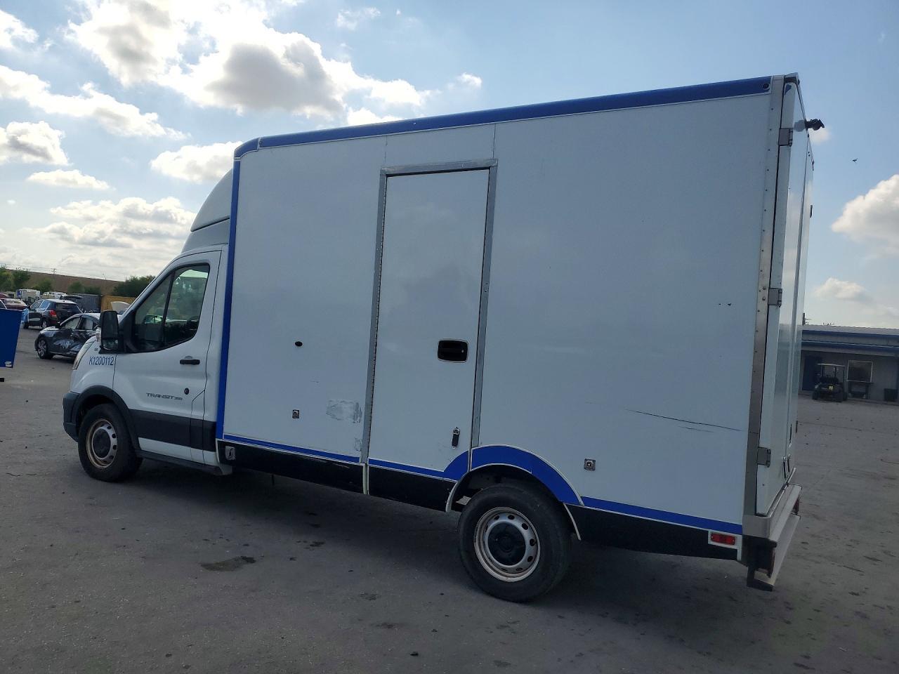 2020 Ford Transit Delivery Truck - Фото 2