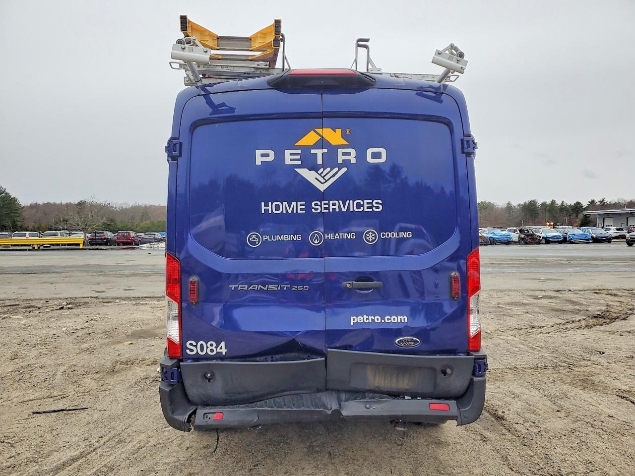 2019 Ford Transit 250 Utility / Service Van - Image 6